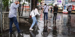 İstanbul'da sağanak yağış etkili oluyor