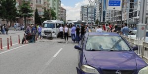 Afyonkarahisar'da 9 aracın karıştığı zincirleme trafik kazasında 19 kişi yaralandı