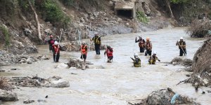 Düzce'de sele kapılan operatörü arama çalışmaları 6. gününde sürüyor