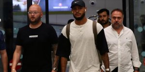 Fenerbahçe'nin prensip anlaşmasına vardığı Joshua King İstanbul'da