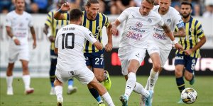 Fenerbahçe, UEFA Avrupa Ligi'nde play-off'a yükseldi