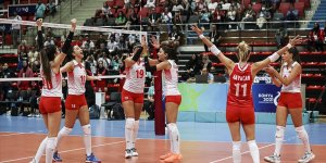 Kadın Milli Voleybol Takımı Konya'da altın madalyaya odaklandı