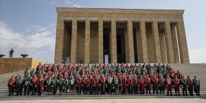 Yargıtay üyeleri, yeni adli yılın açılışı dolayısıyla Anıtkabir'i ziyaret etti