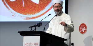 Diyanet İşleri Başkanı Erbaş, Paris'teki Mevlid-i Nebi programına katıldı