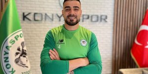 Konyaspor'un savunma oyuncusu Adil Demirbağ rakip golcülere geçit vermiyor