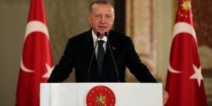 Cumhurbaşkanı Erdoğan: Evlatlarımızın eğitim-öğretim hayatlarını verimli sürdürmelerine önem veriyoruz