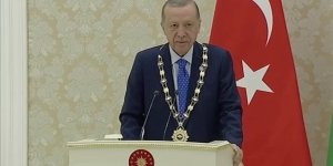 Erdoğan'a Özbekistan'da Yüksek Düzeyli İmam Buhari Nişanı takdim edildi