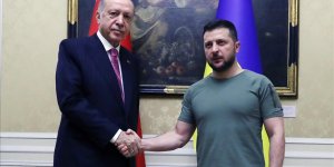 Cumhurbaşkanı Erdoğan ile Zelenskiy tahıl koridoruna ilişkin gelişmeleri görüştü