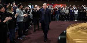 Erdoğan: (Başörtüsüne anayasa değişikliği teklifi) İhtiyaç olursa bu işi referanduma da götürebiliriz