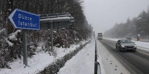 Bolu'da kar yağışı aralıklarla sürüyor