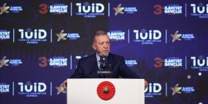 Erdoğan: Ülkemize hizmet etmek isteyen gençlerimiz için devletimizin imkanlarını seferber ediyoruz