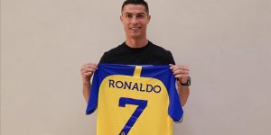 Al Nassr, Cristiano Ronaldo için yarın imza töreni düzenleyecek!