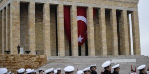 Çanakkale Zaferi'nin yıl dönümü dolayısıyla Anıtkabir'de tören düzenlendi