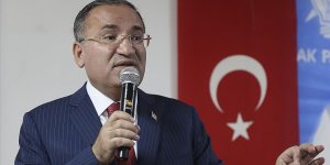 Bozdağ: Herkesin seçilme hakkını eşit olarak sağlayan adımı biz attık