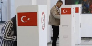 Yurt dışı temsilciliklerde rekor katılımla 1 milyon 691 bin 531 kişi oy kullandı