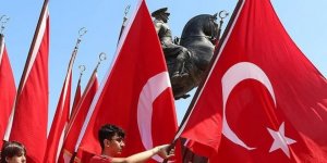 19 Mayıs Atatürk'ü Anma, Gençlik ve Spor Bayramı tüm yurtta kutlanıyor