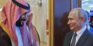 Putin, Suudi Arabistan Veliaht Prensi Bin Selman ile Rusya'daki olayları görüştü