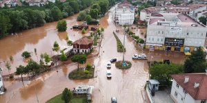 Bartın'da sel sularının çekildiği bölgelerde temizliğe başlandı