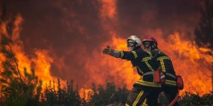 Fransa'nın güneyinde yangın riski nedeniyle alarm durumuna geçildi