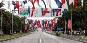 İstanbul'daki Vatan Caddesi "30 Ağustos" provası nedeniyle trafiğe kapatıldı