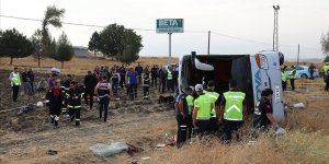 Amasya'da devrilen yolcu otobüsündeki 6 kişi öldü, 35 kişi yaralandı