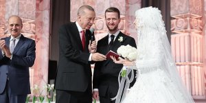 Cumhurbaşkanı Erdoğan yeğeninin nikah merasimine katıldı