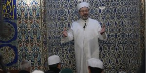 Diyanet İşleri Başkanı Erbaş: Kötülüğe karşı durarak duruş sergilememiz lazım