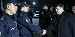 Ankara Valisi Şahin, yeni yıl dolayısıyla polis ve jandarma personelini ziyaret etti