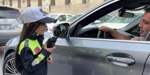 Kayseri'de çocuklar temsili polis olup trafikte denetim yaptı