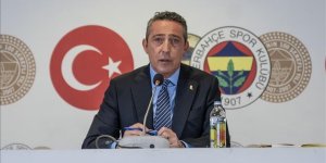 Fenerbahçe Başkanı Ali Koç, başkan adaylığı için gereken imzaları teslim etti