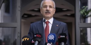 Bakan Uraloğlu, Antalya Havalimanı'nda uçuş ve yolcu sayısı rekoru kırıldığını bildirdi