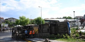 Ankara'da EGO otobüsünün devrilmesi sonucu 5 kişi yaralandı