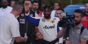 Fenerbahçe, Allan Saint-Maximin'in transferini açıkladı