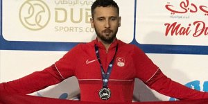 Paris'te para atletizmde milli sporcu Oğuz Akbulut finale yükseldi