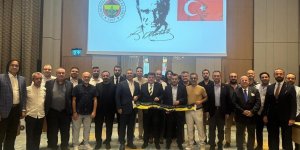 İstanbul Fenerbahçeliler Derneği, gazetecilerle yemekte buluştu