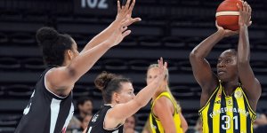 FIBA Kadınlar Süper Kupa'nın sahibi Fenerbahçe Opet