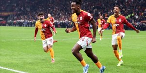 Galatasaray, Trabzonspor'u 90+8'de bulduğu golle yendi