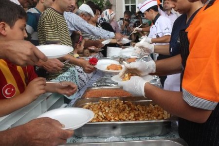 19. Geleneksel Topçam Şenlikleri'nde 10 bin kişilik melemen yapıldı