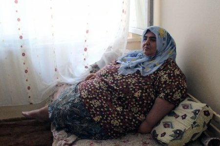 210 kilogram ağırlığında, 5 yıldır evinden dışarı çıkamıyor