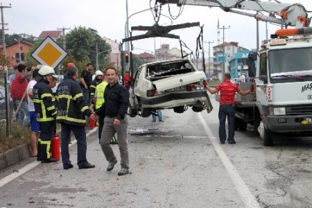 4 araçlı zincirleme kaza küçük çocuklar büyük panik yaşadı