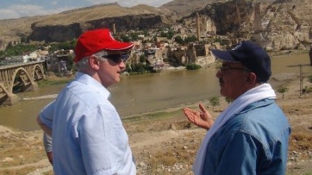 ABD Büyükelçisi Ricciardone, Hasankeyf'i gezdi