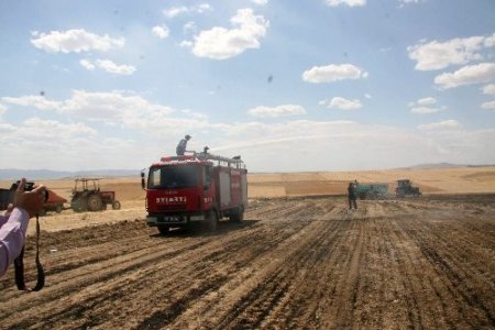 Afyonkarahisar'da yangın: 400 dekar ekili alan zarar gördü