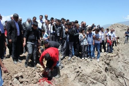 Ağrı Dağı’nın eteğinde Doğubayazıt’ın ilk kolejinin temeli atıldı