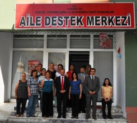 Aile Destek Merkezi'nin ilk kursiyerleri sertifikalarını aldı