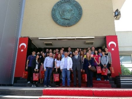 Atatürk Üniversite'nin organize ettiği 7. Geleneksel Yaz Okulu başladı