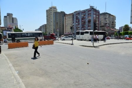 Atilla Altıkat altgeçidi inşaatı başladı