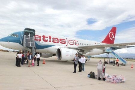 Atlasjet, Atatürk Havalimanı’ndan Edremit’e uçuşlara başladı