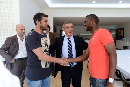 Aurelien Chedjou, Florya'yı gezdi, Davala ile tanıştı