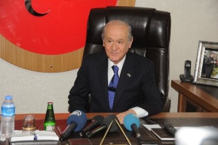 Bahçeli, nikah şahitliği yaptı