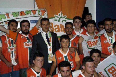 Banvit, Dimitrios Itoudis’le 3 yıllık sözleşme imzaladı